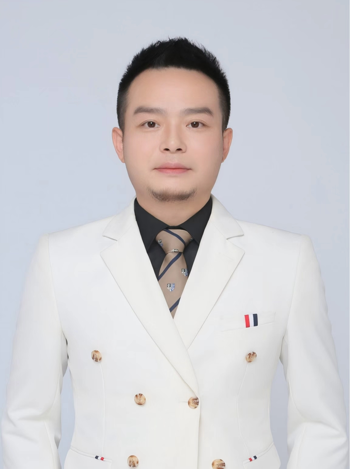 何吉老师